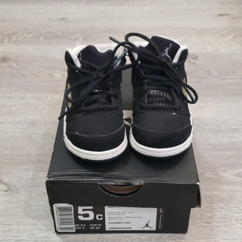 Jordan 5 (Oreo) Retro